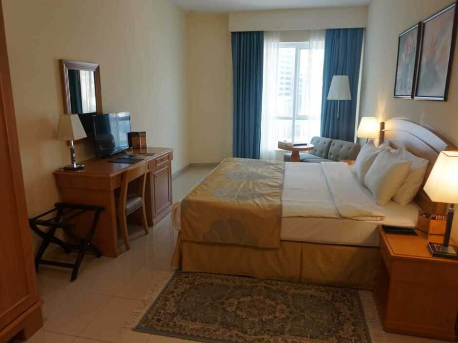 Golden Tulip Sharjah Hotel 4* миниатюра 6