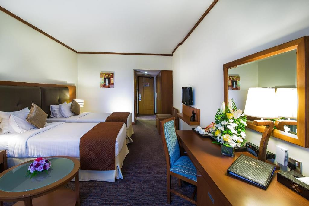 Landmark Summit Hotel (Ex. Summit Hotel, Hallmark Hotel) 4* миниатюра 4
