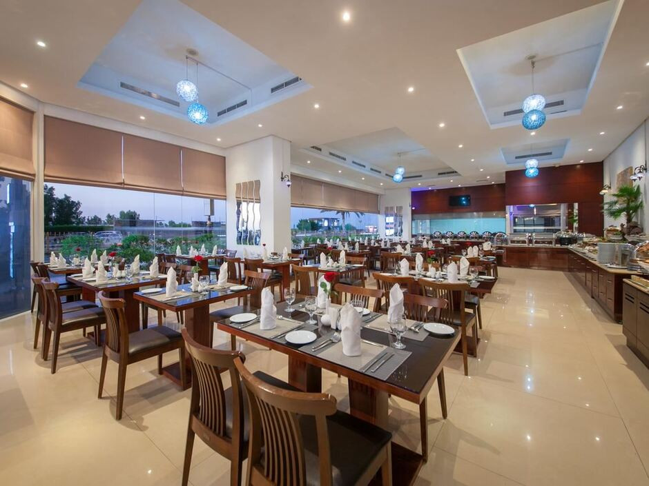 Ramada By Wyndham Beach Hotel Ajman 4* миниатюра 5