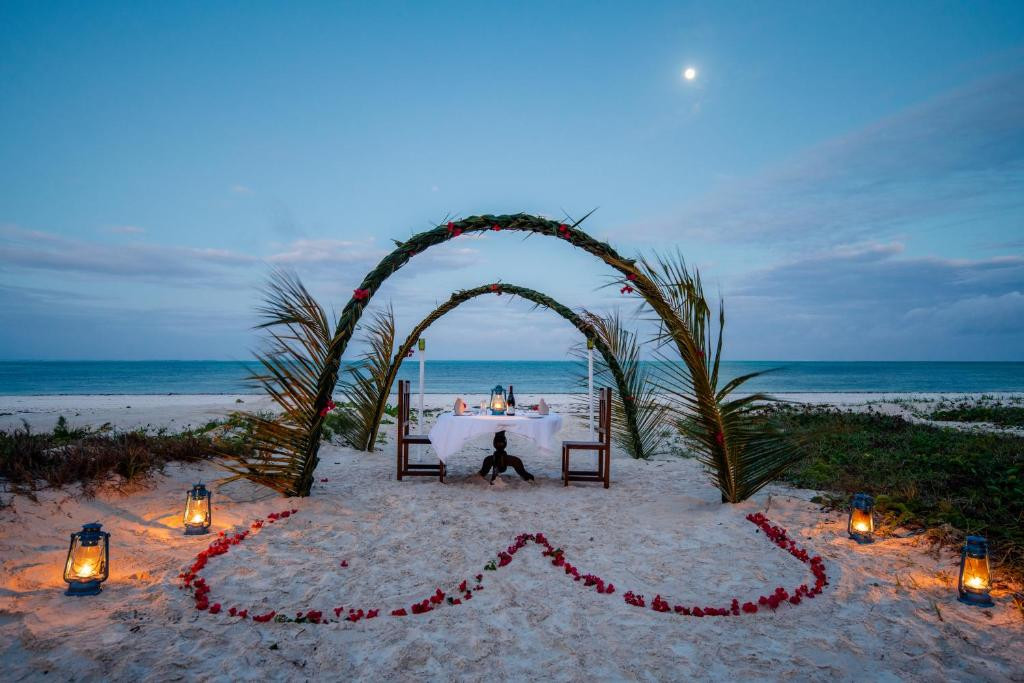 Hakuna Majiwe Beach Lodge (Resort) 4* миниатюра 3