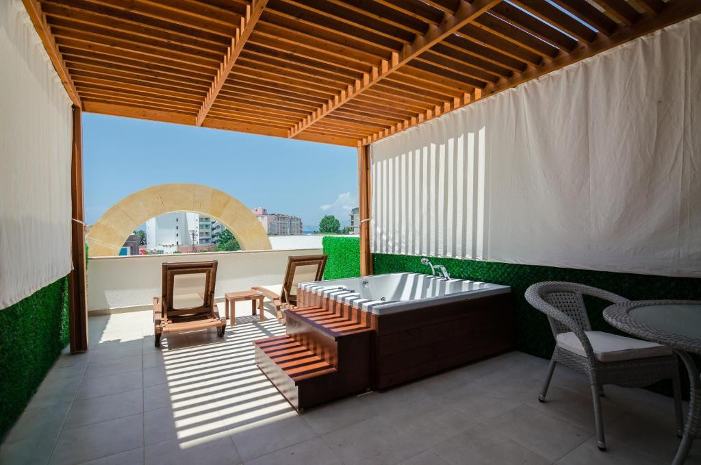 The Lumos Deluxe Resort Hotel & Spa 5* миниатюра 4