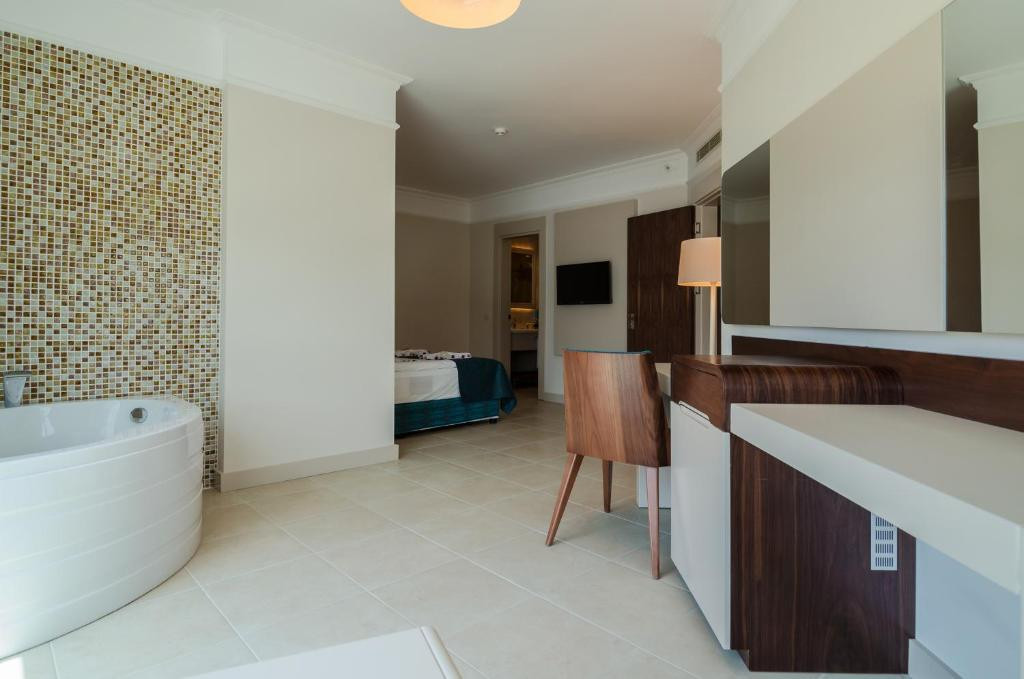 The Lumos Deluxe Resort Hotel & Spa 5* миниатюра 5