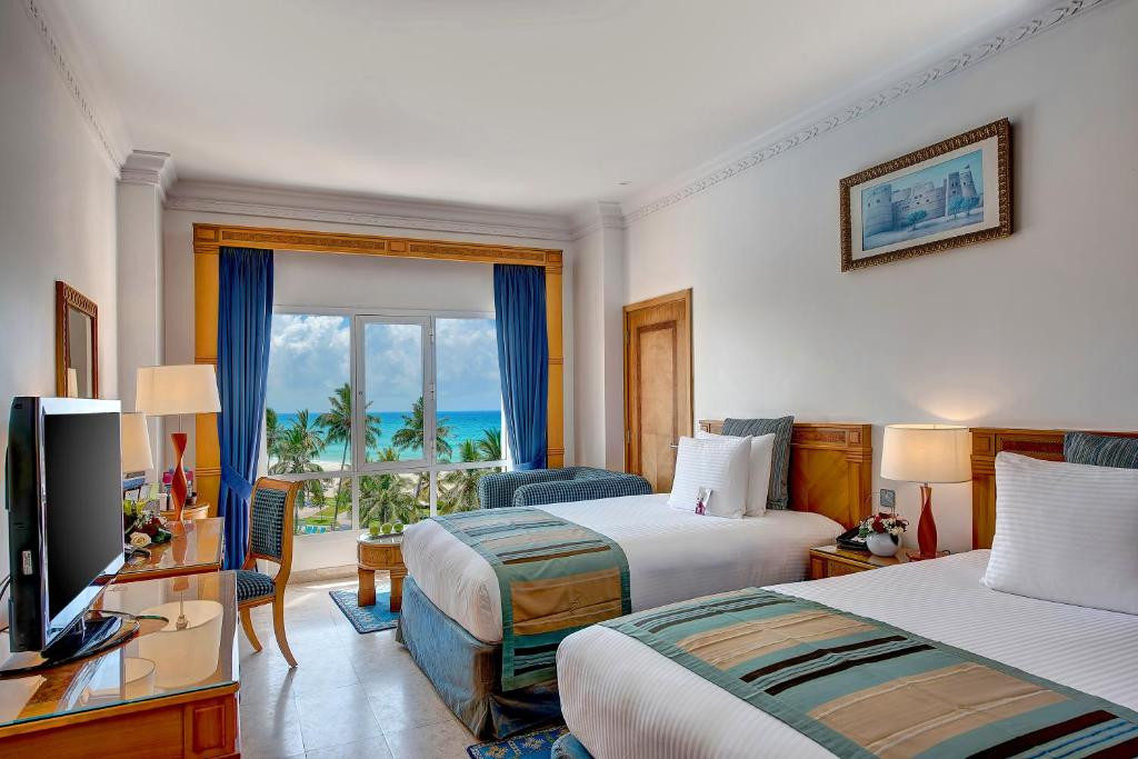 Crowne Plaza Resort Salalah 5* миниатюра 5