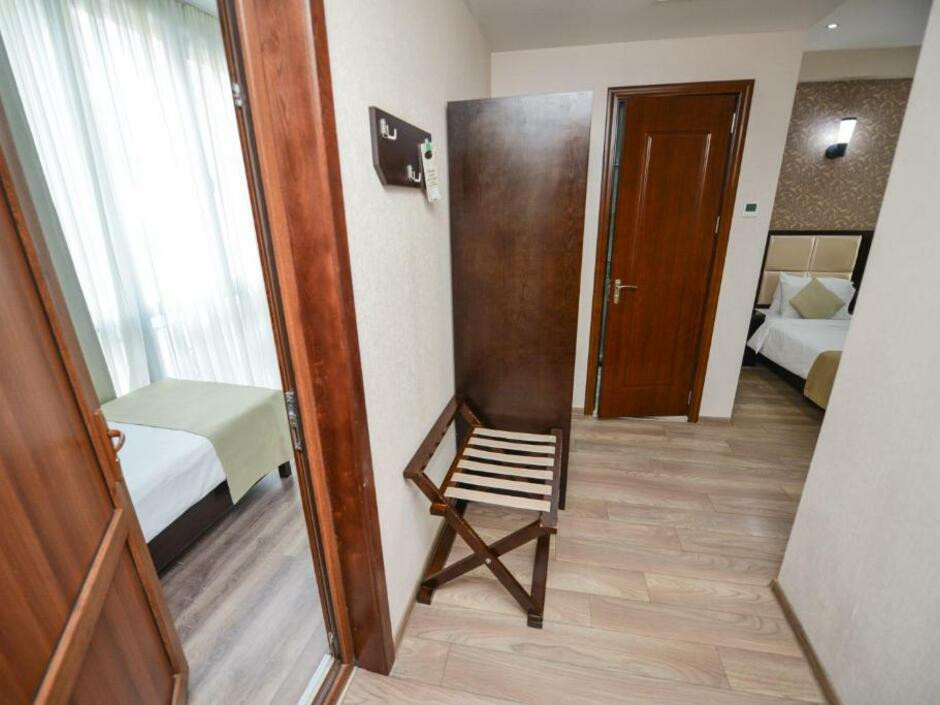 Tbilisi Inn 4* миниатюра 6