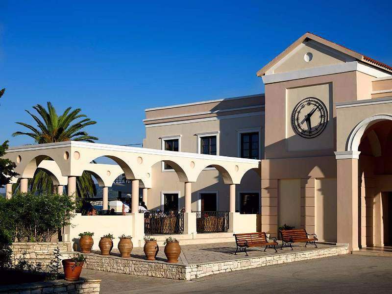 Roda Beach Resort & Spa 5*