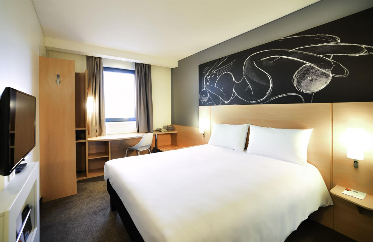 Ibis Yerevan Center 3* миниатюра 5