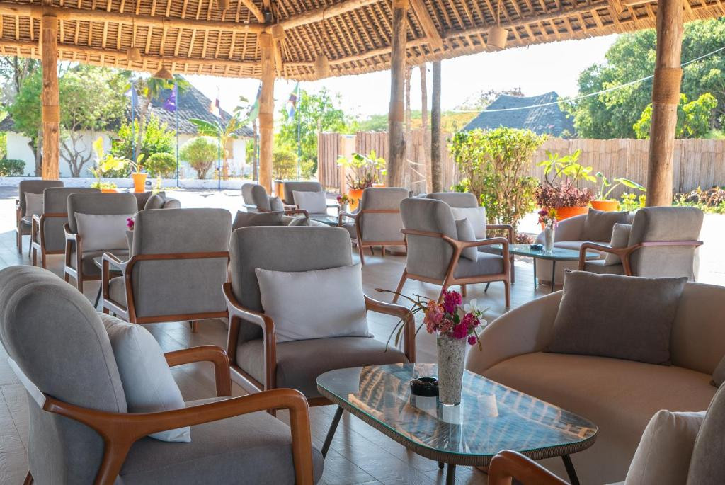 Royal Mandarin Hotel & Resort (Ex. Coral Reef Resort) 5* миниатюра 6