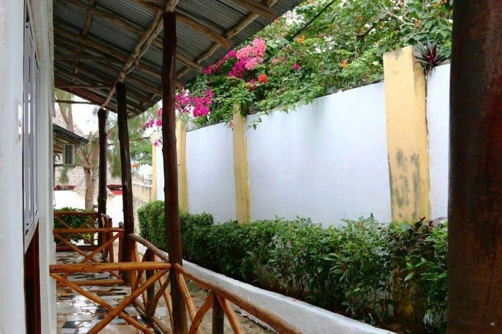 Mocco Beach Villa 3* миниатюра 3