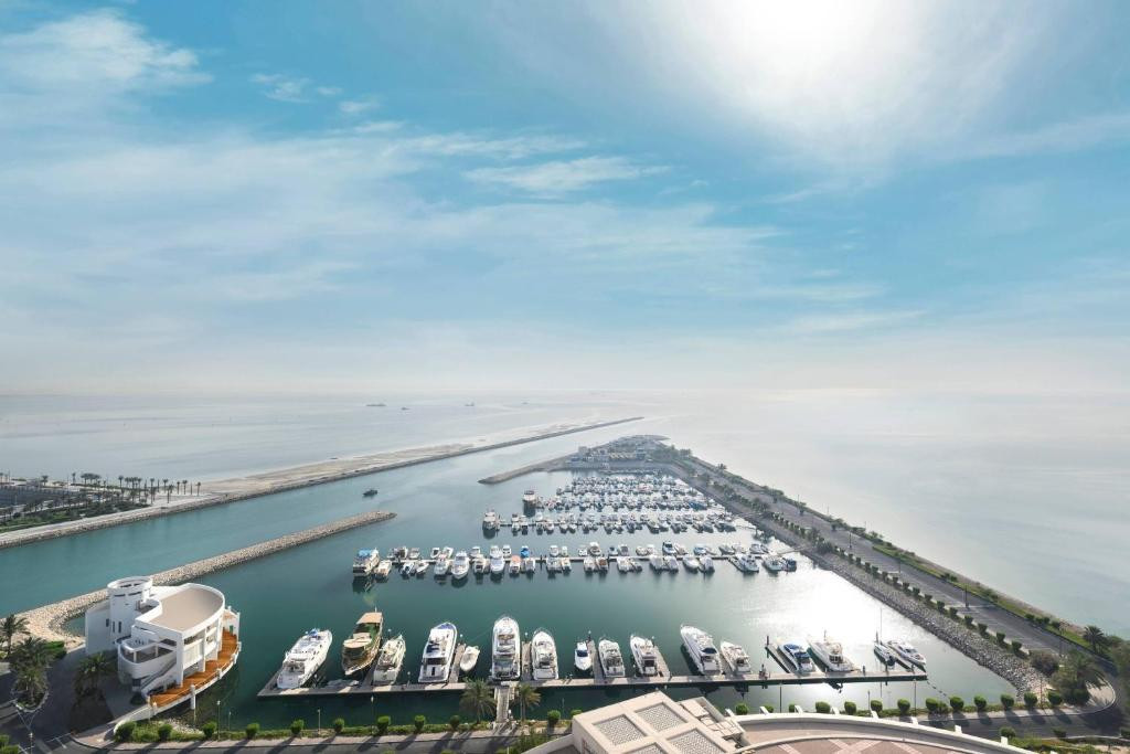 The Ritz Carlton Doha 5* миниатюра 3