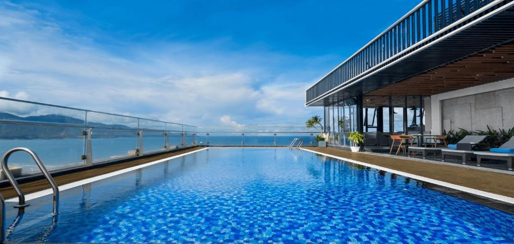 Pavilion Hotel Danang 4*
