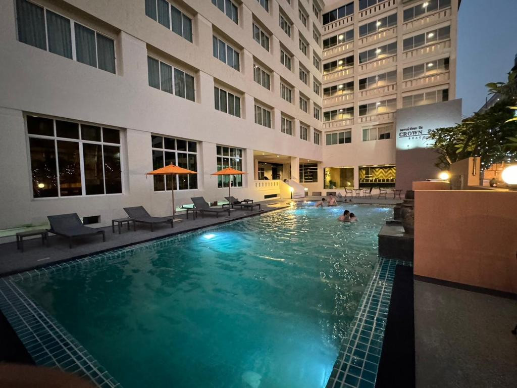 Crown Pattaya Beach Hotel 3* миниатюра 2