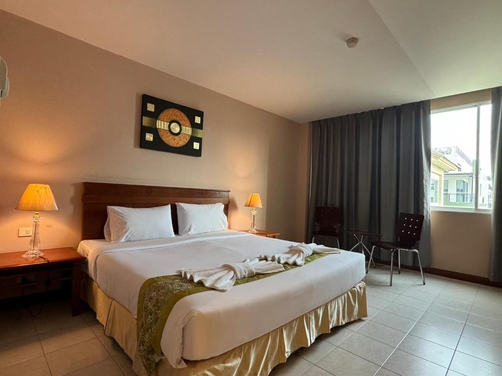 Crown Pattaya Beach Hotel 3* миниатюра 3