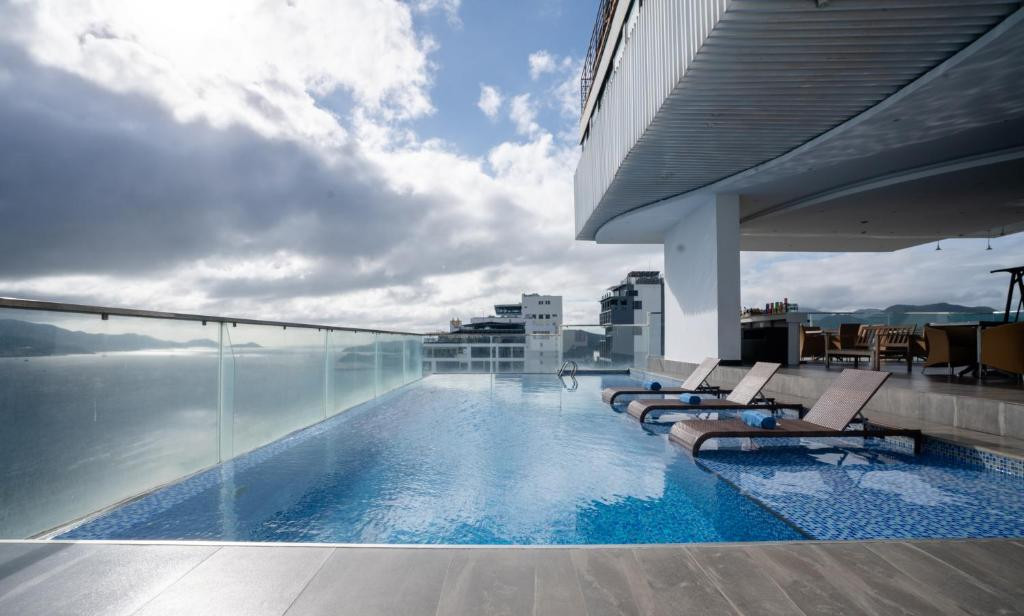 Majestic Premium 4*