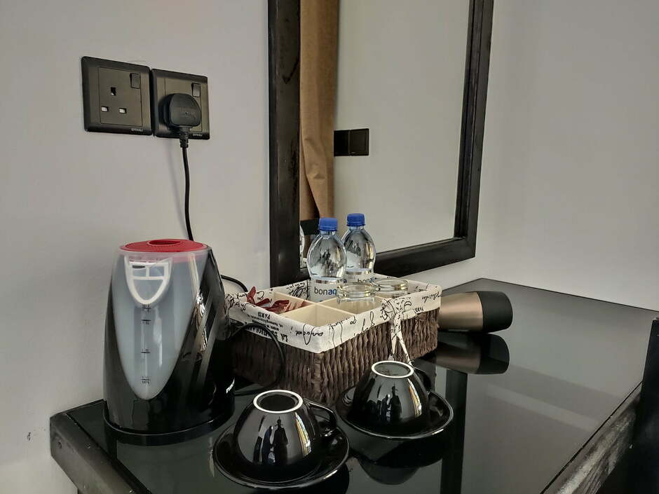 Crown Beach Hotel Maldives 4* миниатюра 5