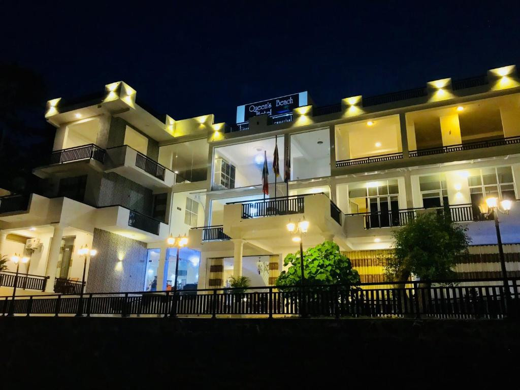 Queens Beach Hotel 3* миниатюра 3