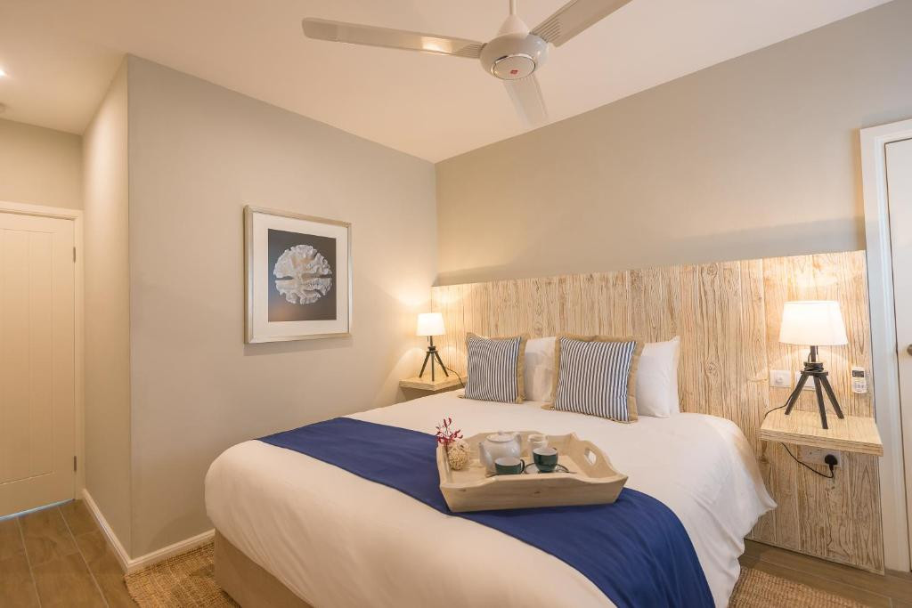 Le Nautique Luxury Beachfront Apartments миниатюра 4