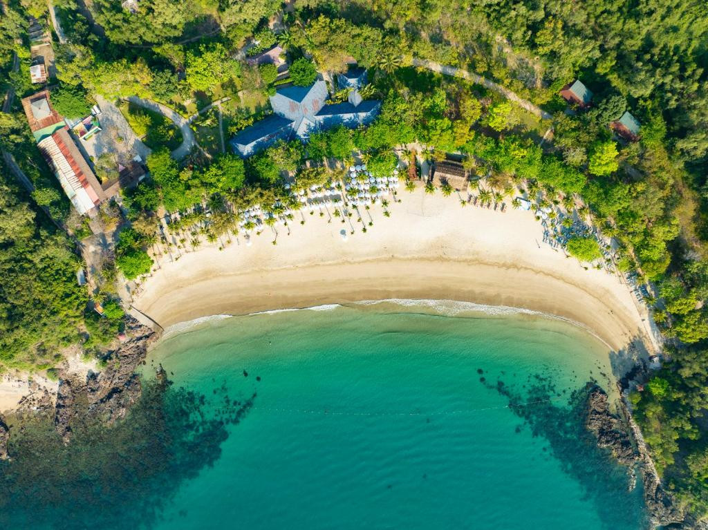 Costabella Resort Nha Trang (Ex. Diamond Bay Condotel Resort) 5*