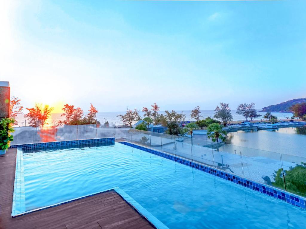 Phoenix Hotel Karon Beach 4* миниатюра 4