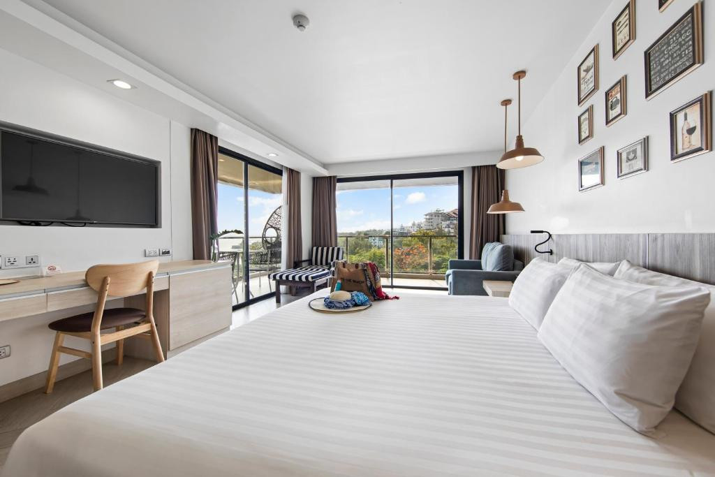 Mayaana Beach Resort (Ex. Golden Tulip Pattaya) 4* миниатюра 3