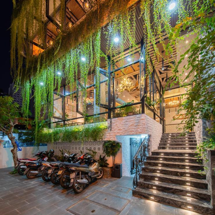 Aaron Hotel 3*