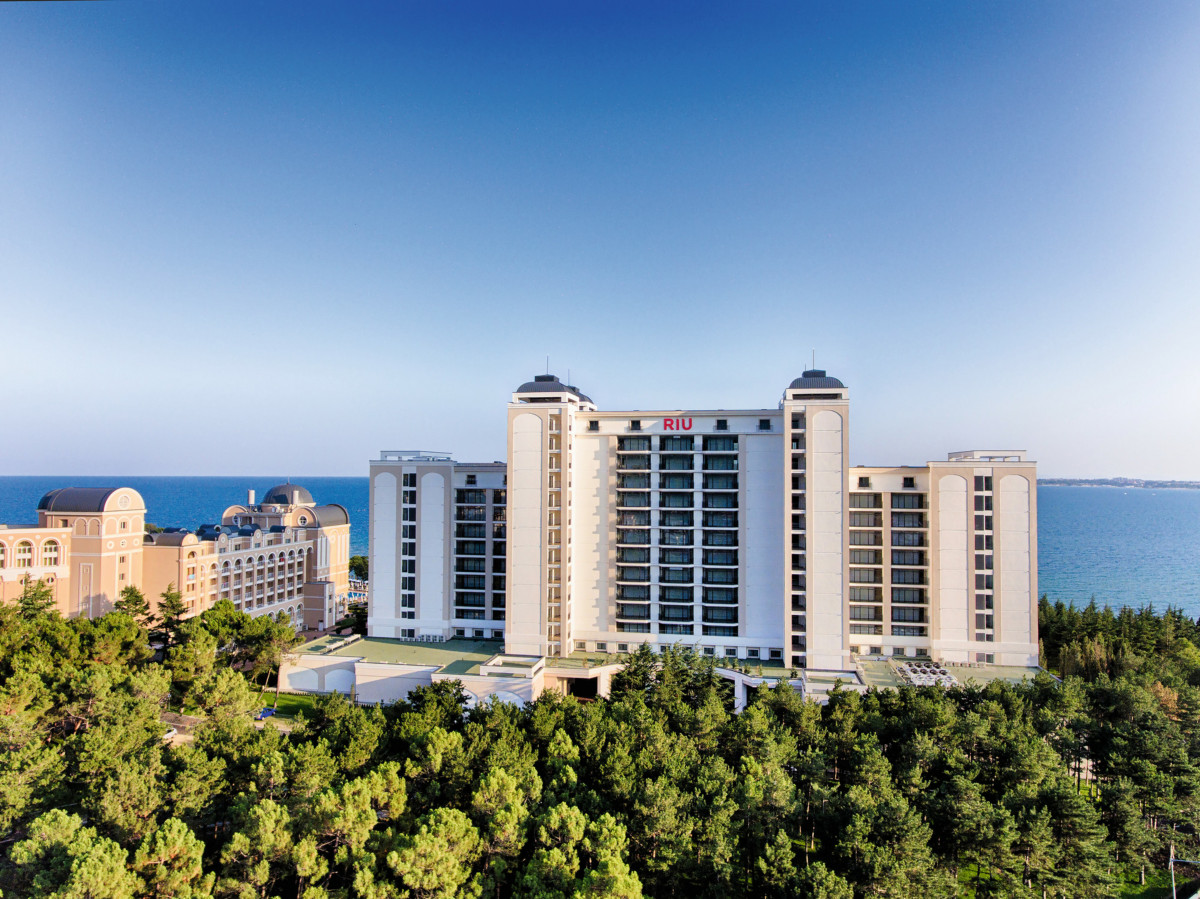 Secrets Sunny Beach Resort & Spa (Ex. Riu Palace) 5*