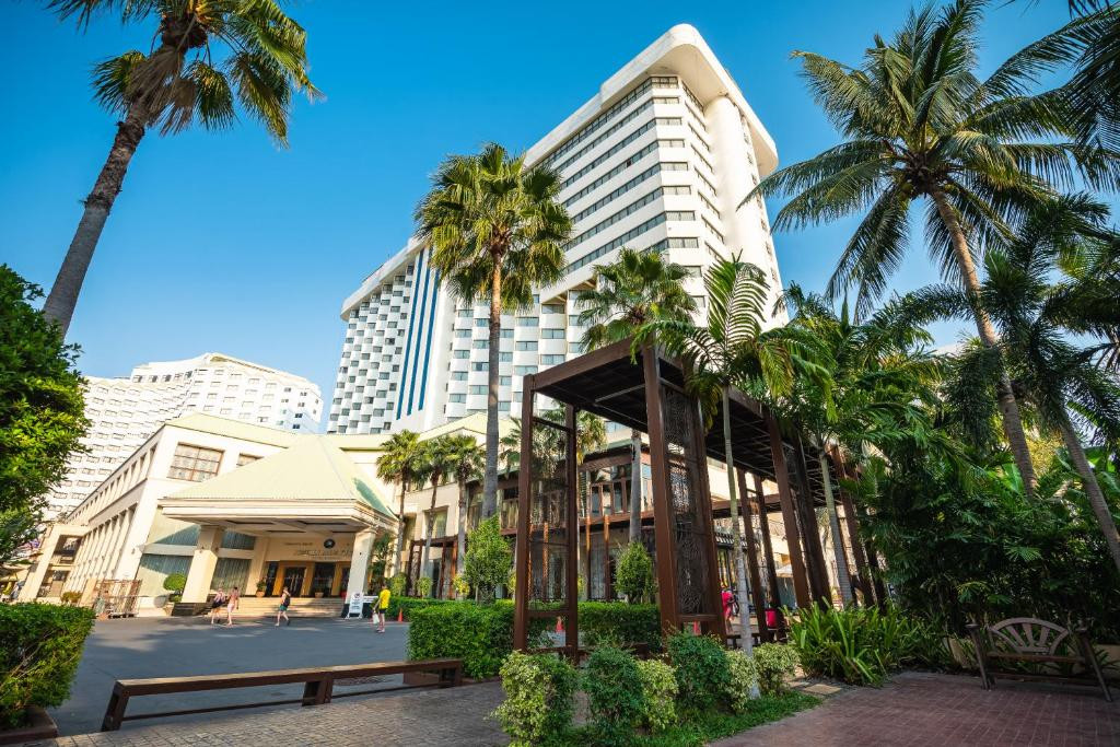 Jomtien Palm Beach 4*