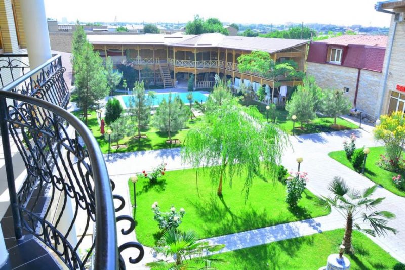 Uzbegim Plaza Hotel 3*