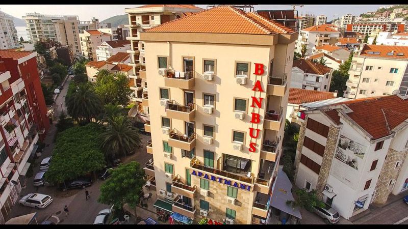 Banbus Apartments  3*