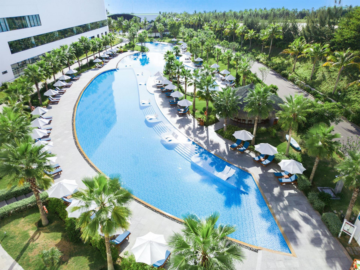 Selectum Noa Resort Cam Ranh 5* миниатюра 3