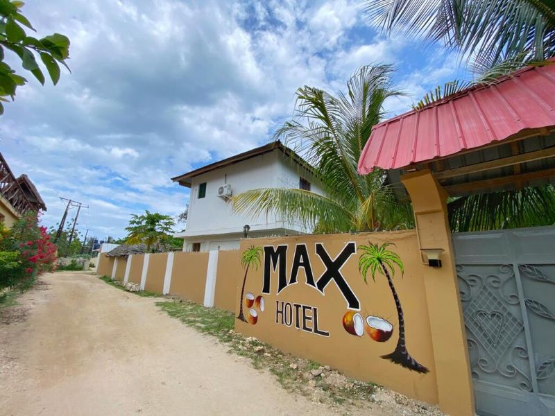 Max Hotel Nungwi 3* миниатюра 2