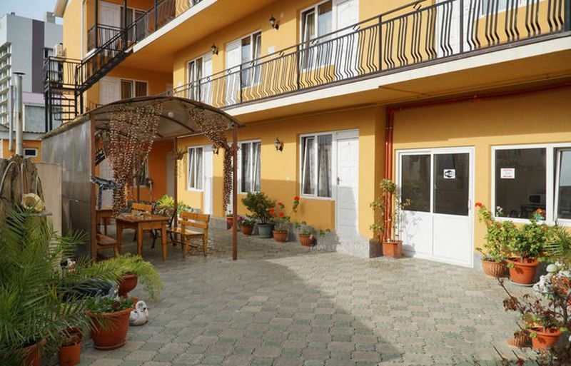 Камилла миниатюра 5