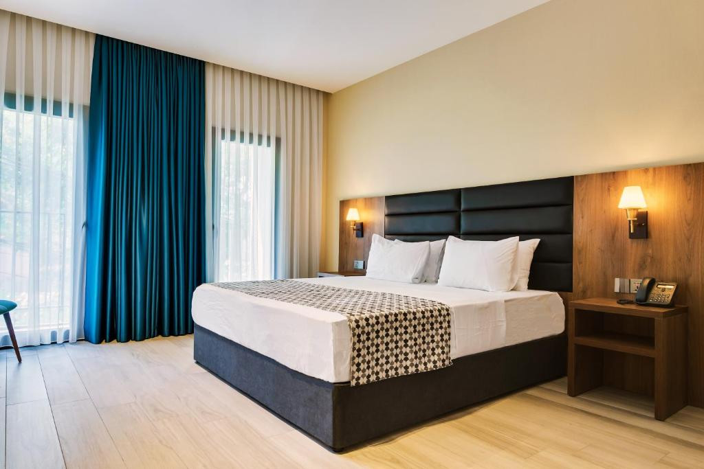 Eleven Inn Tbilisi 4* миниатюра 2