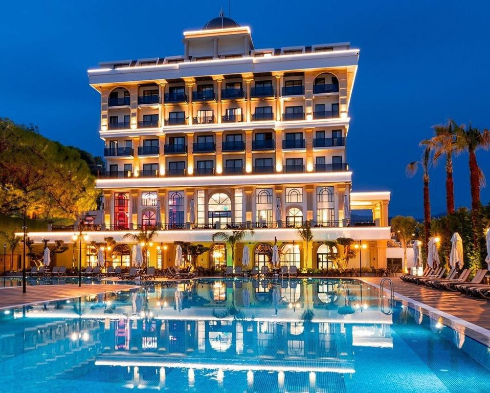 Serenity Queen Hotel 5* миниатюра 3