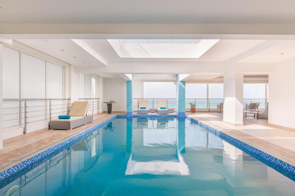 Al Hail Waves Hotel Managed By Centara 3* миниатюра 2