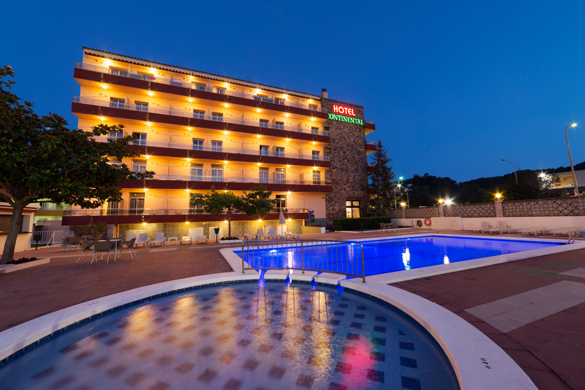 Continental Tossa Hotel 3*