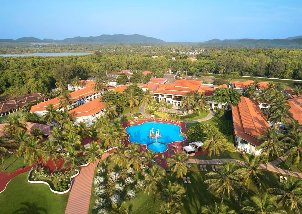 Holiday Inn Resort Goa 5*