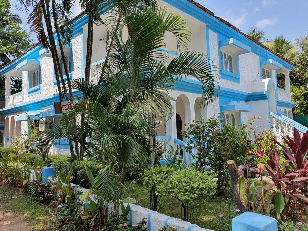 Paradise Village Beach Resort 3*