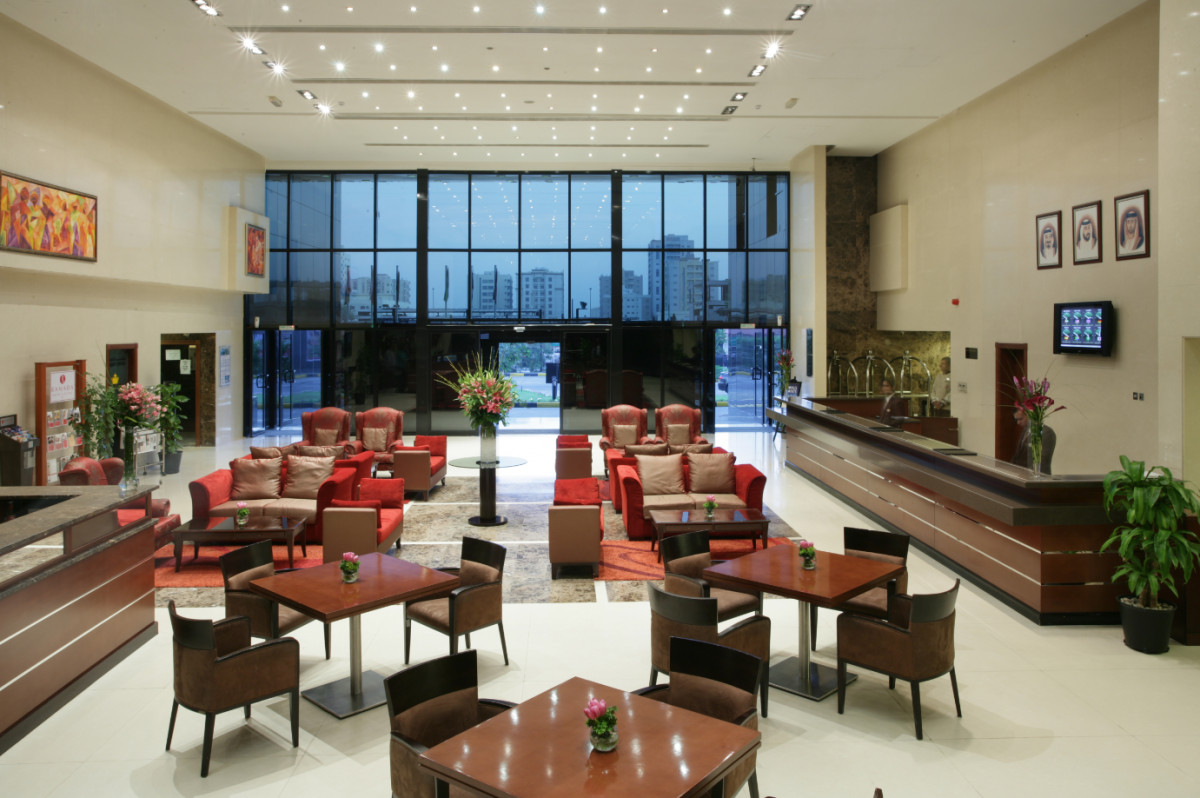 Ramada Hotel & Suites Ajman 4* миниатюра 4