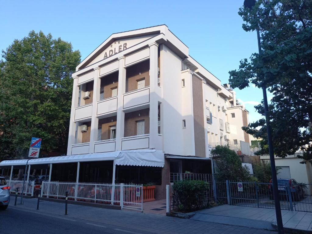 Adler Rimini 3*