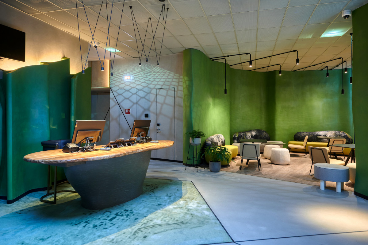 Azimut Сити Отель Комсити 4* миниатюра 3