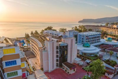 Lims Bona Dea Beach Hotel 4*