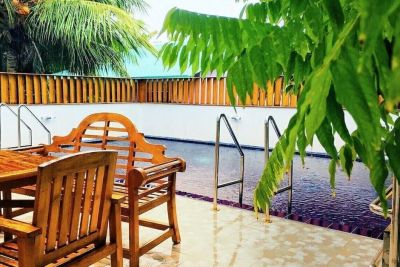 Tropical Biosphere Guesthouse 2*