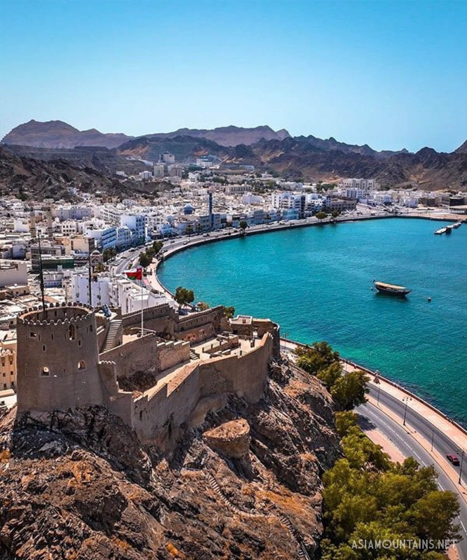 Оман зимой: Горящие туры из Калининграда через Москву со скидкой до 40% - Оман - 10.12.2025 - 28.02.2026