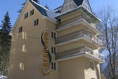 Звездный Домбай 2*