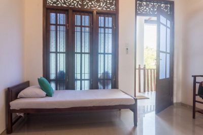 Tropicana Guesthouse 2*