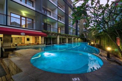 Quest Hotel Kuta 3*
