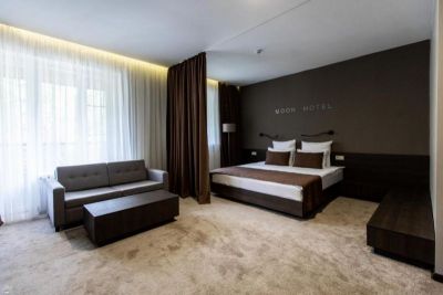Moon Hotel 4*