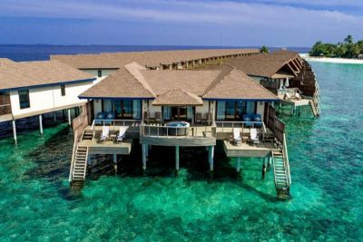 Reethi Faru Resort 4*