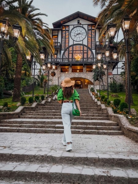 Весенняя Абхазия: Полупансион в подарок! - Абхазия