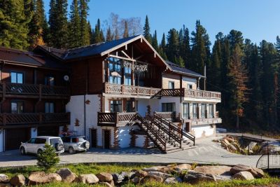 Йети Хаус 3*